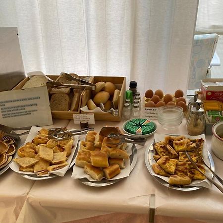 Hotel Fiorenza & Banksia Meuble Αλάσιο Εξωτερικό φωτογραφία