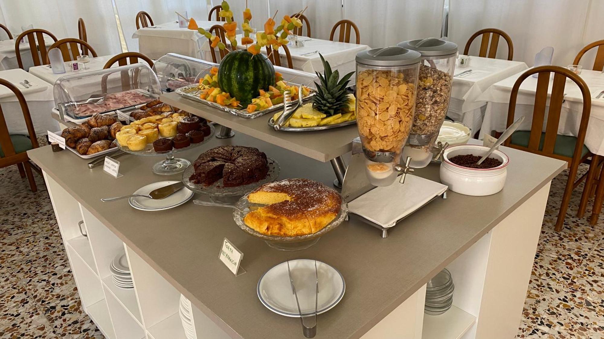 Hotel Fiorenza & Banksia Meuble Αλάσιο Εξωτερικό φωτογραφία