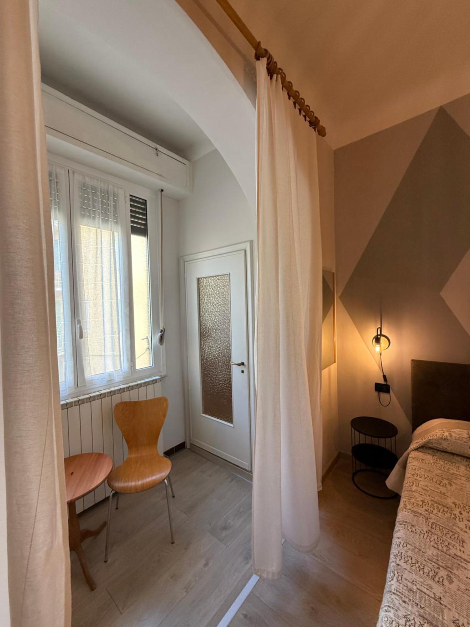 Hotel Fiorenza & Banksia Meuble Αλάσιο Εξωτερικό φωτογραφία