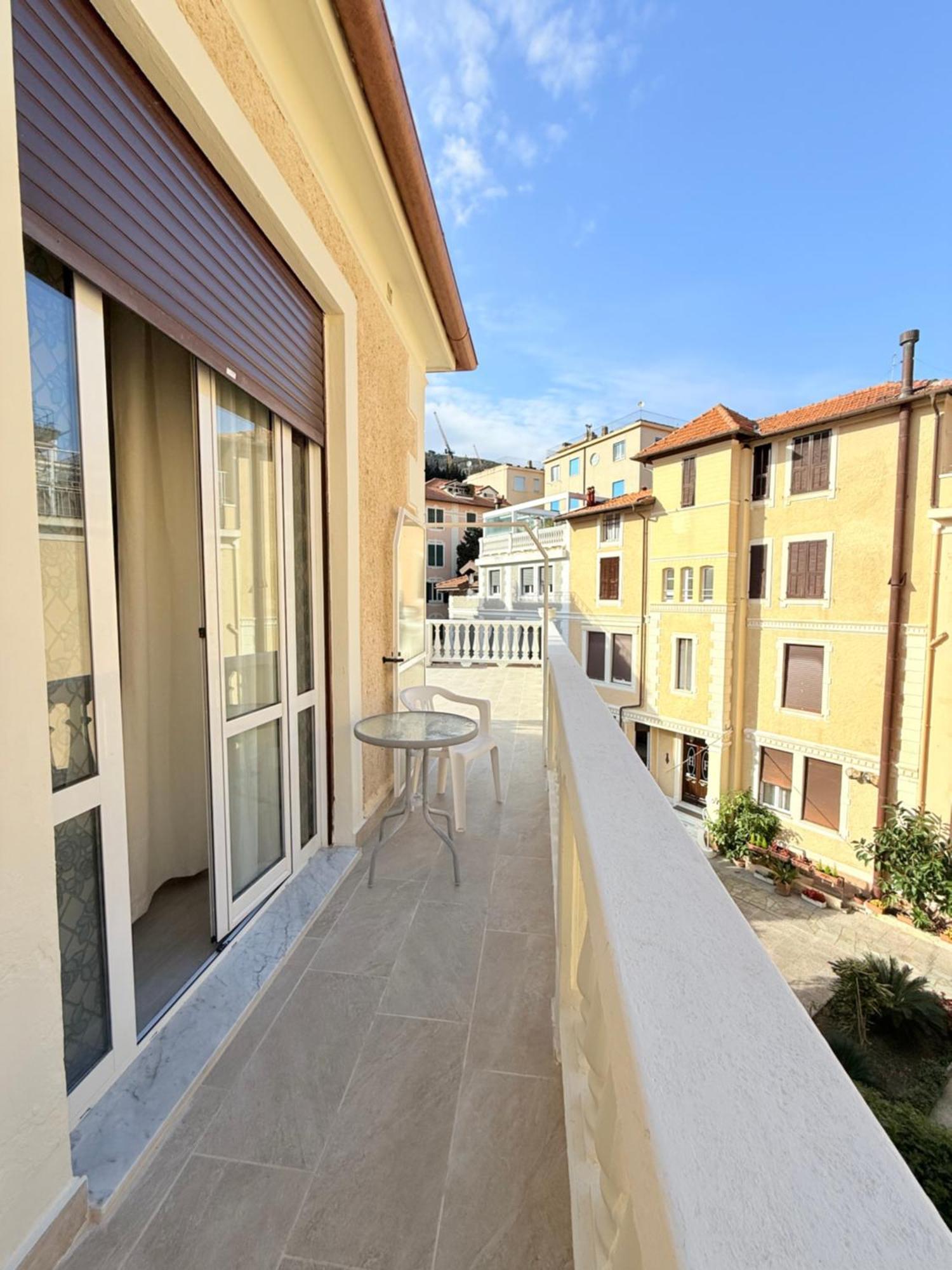 Hotel Fiorenza & Banksia Meuble Αλάσιο Εξωτερικό φωτογραφία